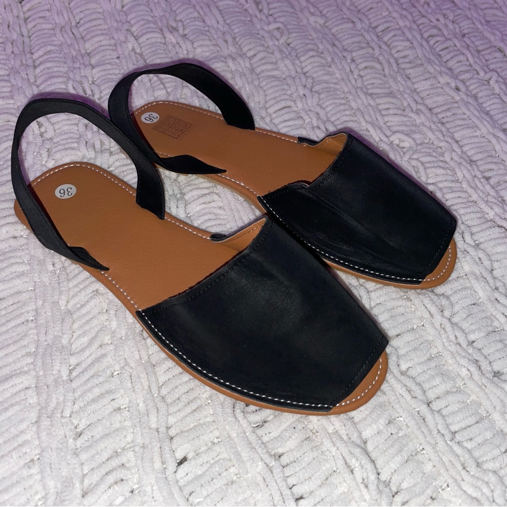 Black formal slides
